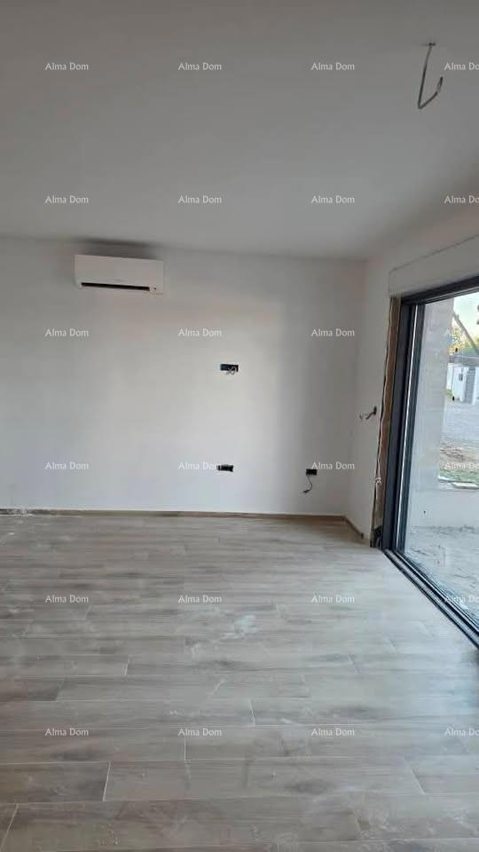 Prodaja stanovanja v novogradnji s parkirnim mestom, Valbandon!