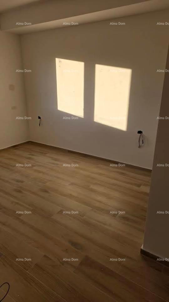 Prodaja stanovanja v novogradnji s parkirnim mestom, Valbandon!