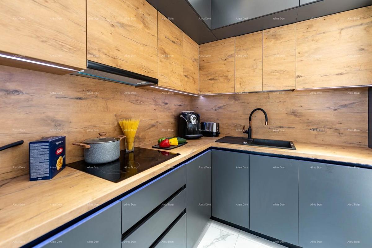 Moderna hiša z bazenom na odlični lokaciji, Medulin!