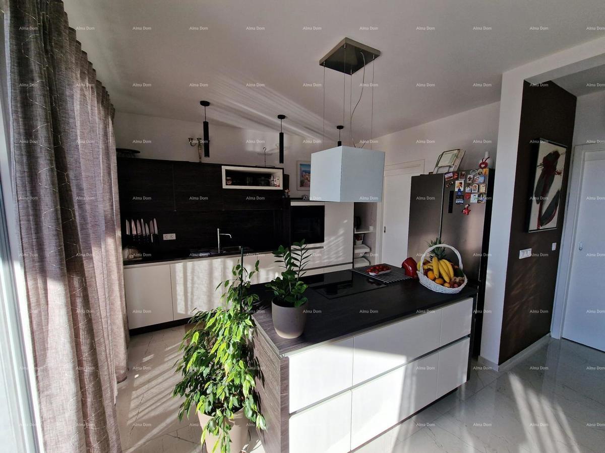 Prodaja luksuzne vile v Medulinu – 100 m od morja