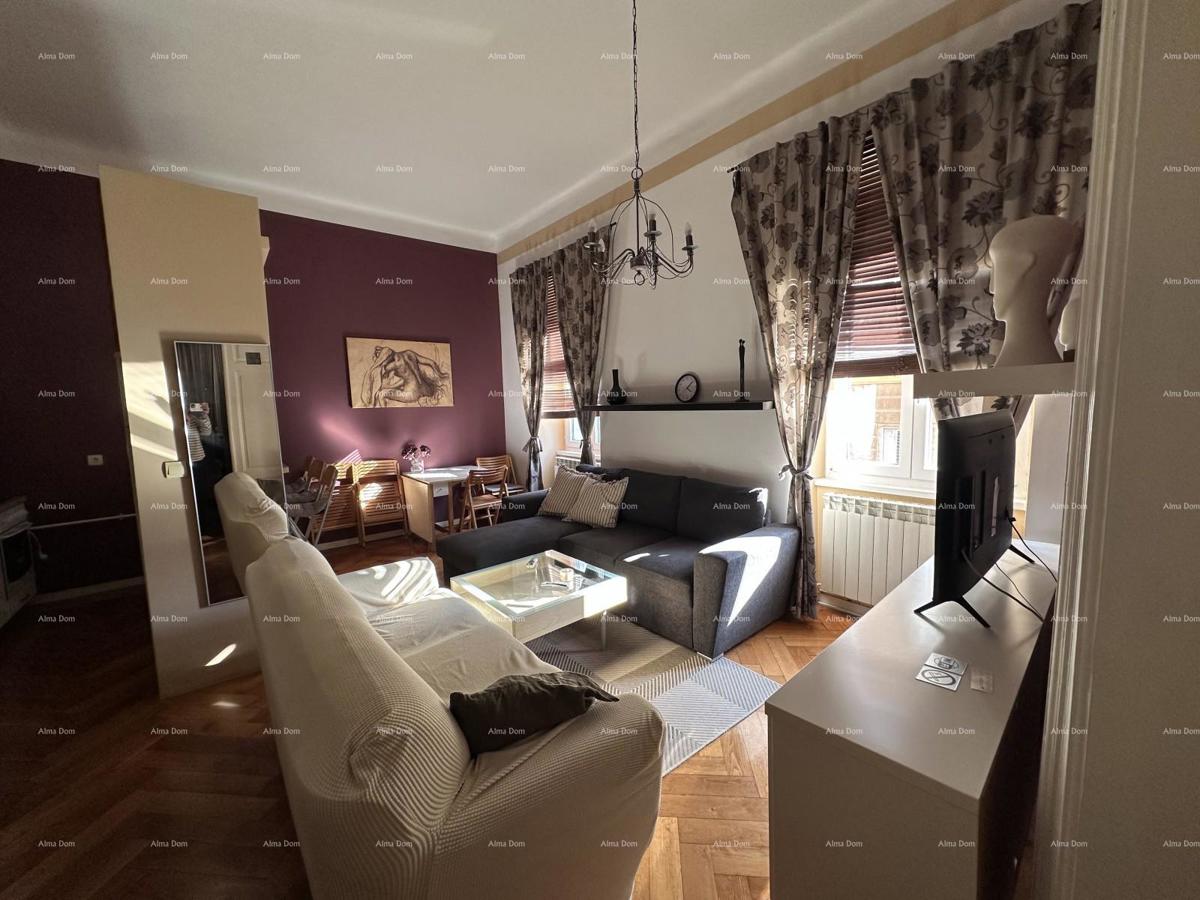 Pula – stan s 3 apartmanske enote!