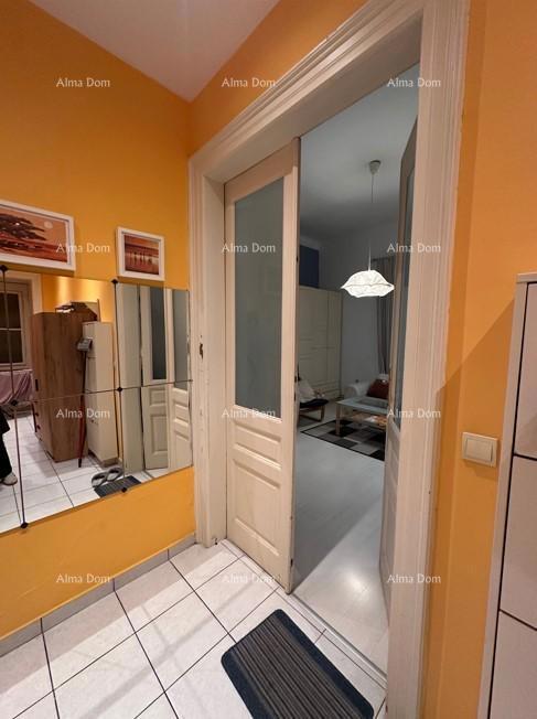 Pula – stan s 3 apartmanske enote!