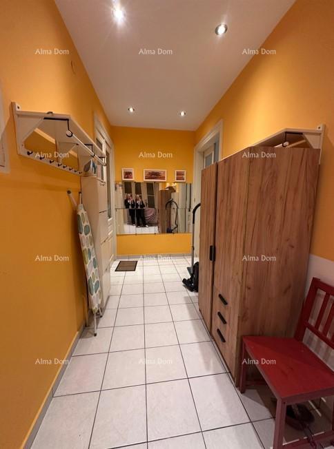 Pula – stan s 3 apartmanske enote!