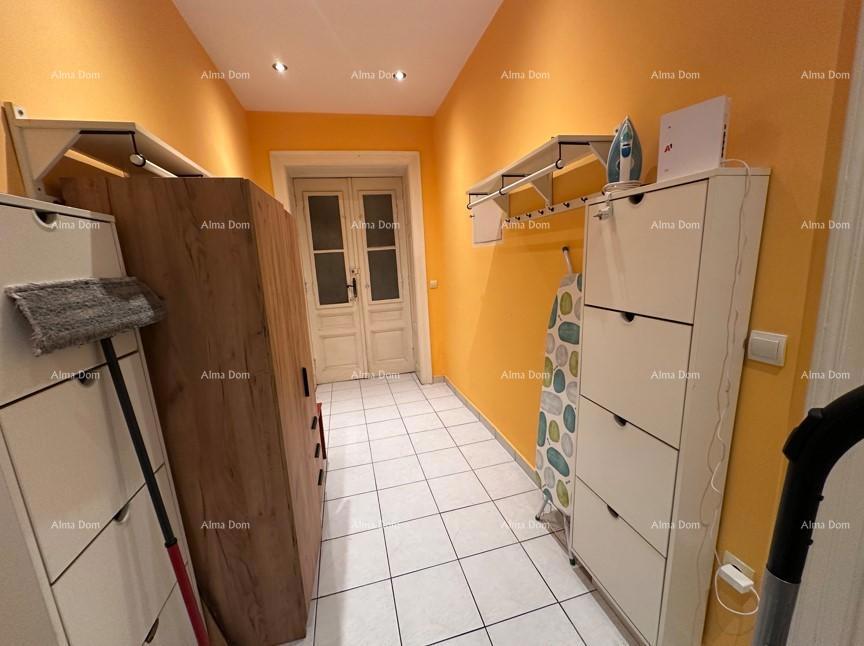 Pula – stan s 3 apartmanske enote!