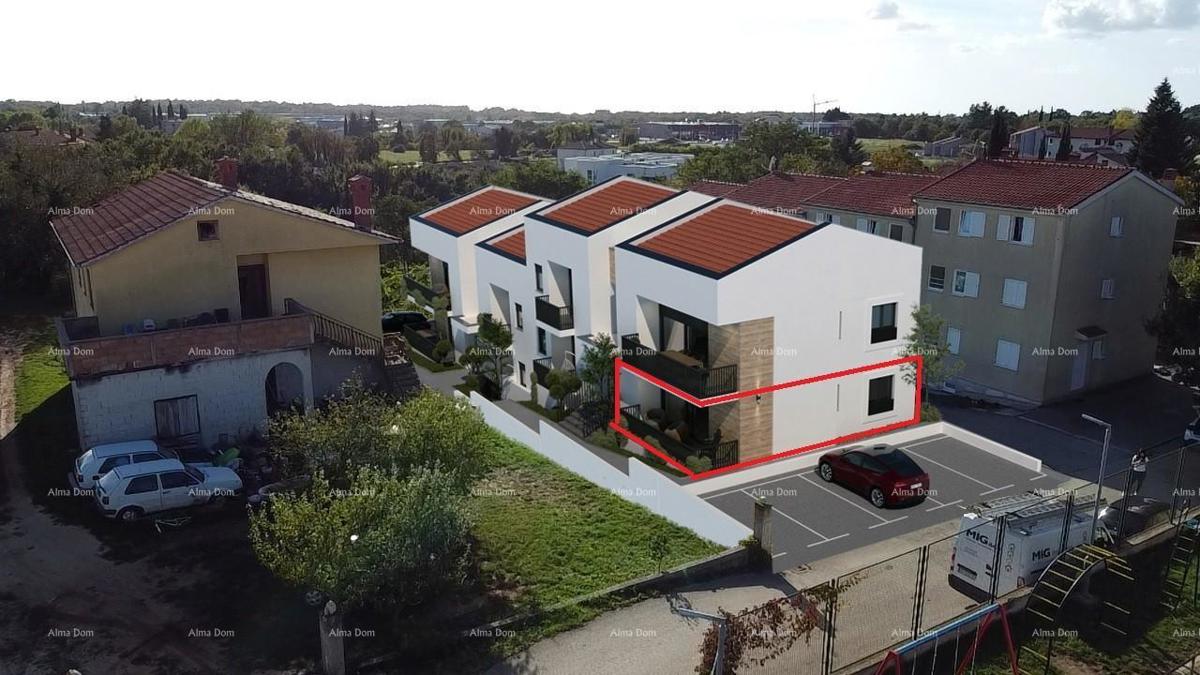 ŽMINJ – prostorno stanovanje v pritličju (Apartma A)