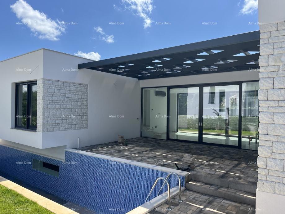 Prodamo moderno opremljeno vilo.