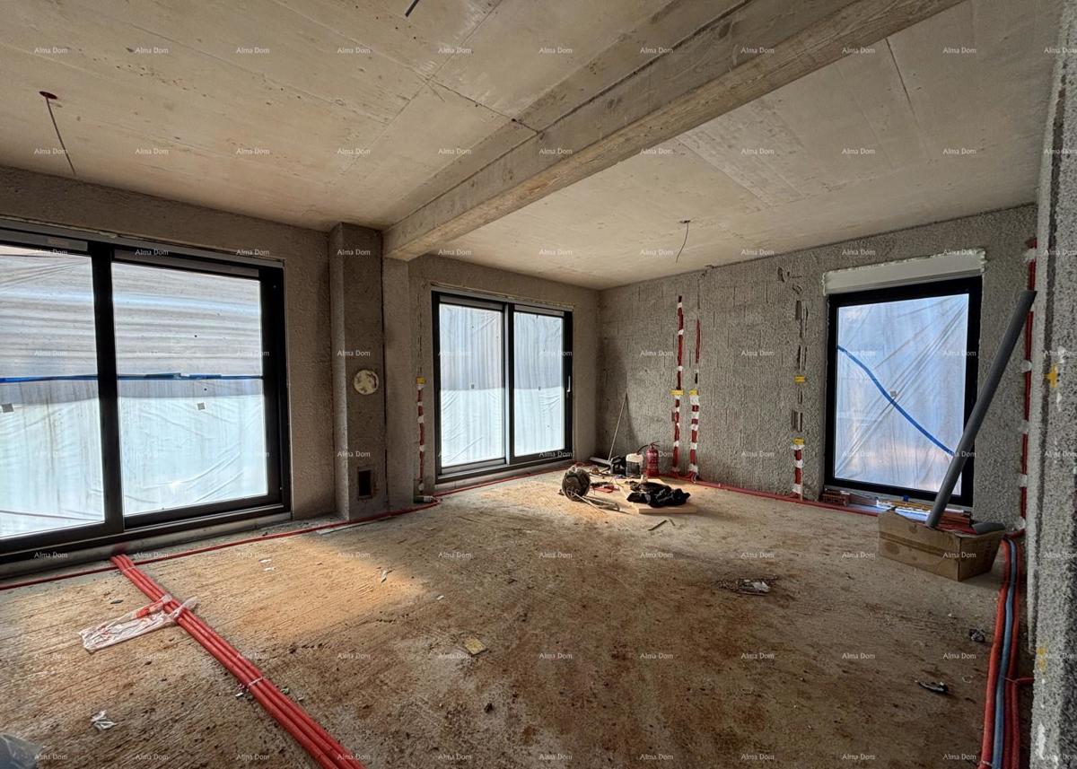 GALIŽANA - Moderna hiša naprodaj z bazenom in pogledom na morje