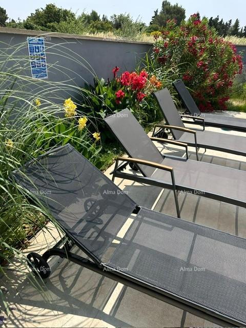 Istra, Ližnjan, 1 km do centra Medulina, nova moderna hiša z bazenom za počitnice.