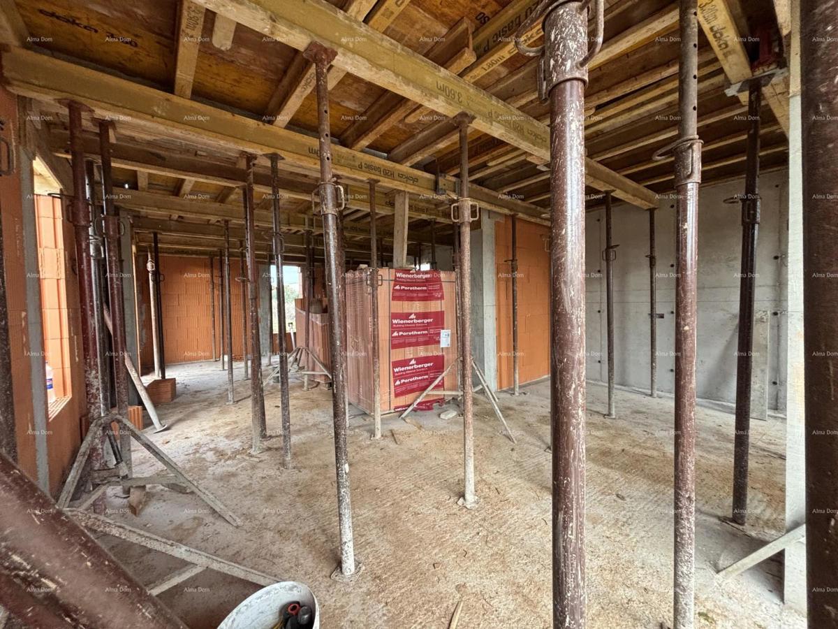 Prodamo stanovanje, Pula