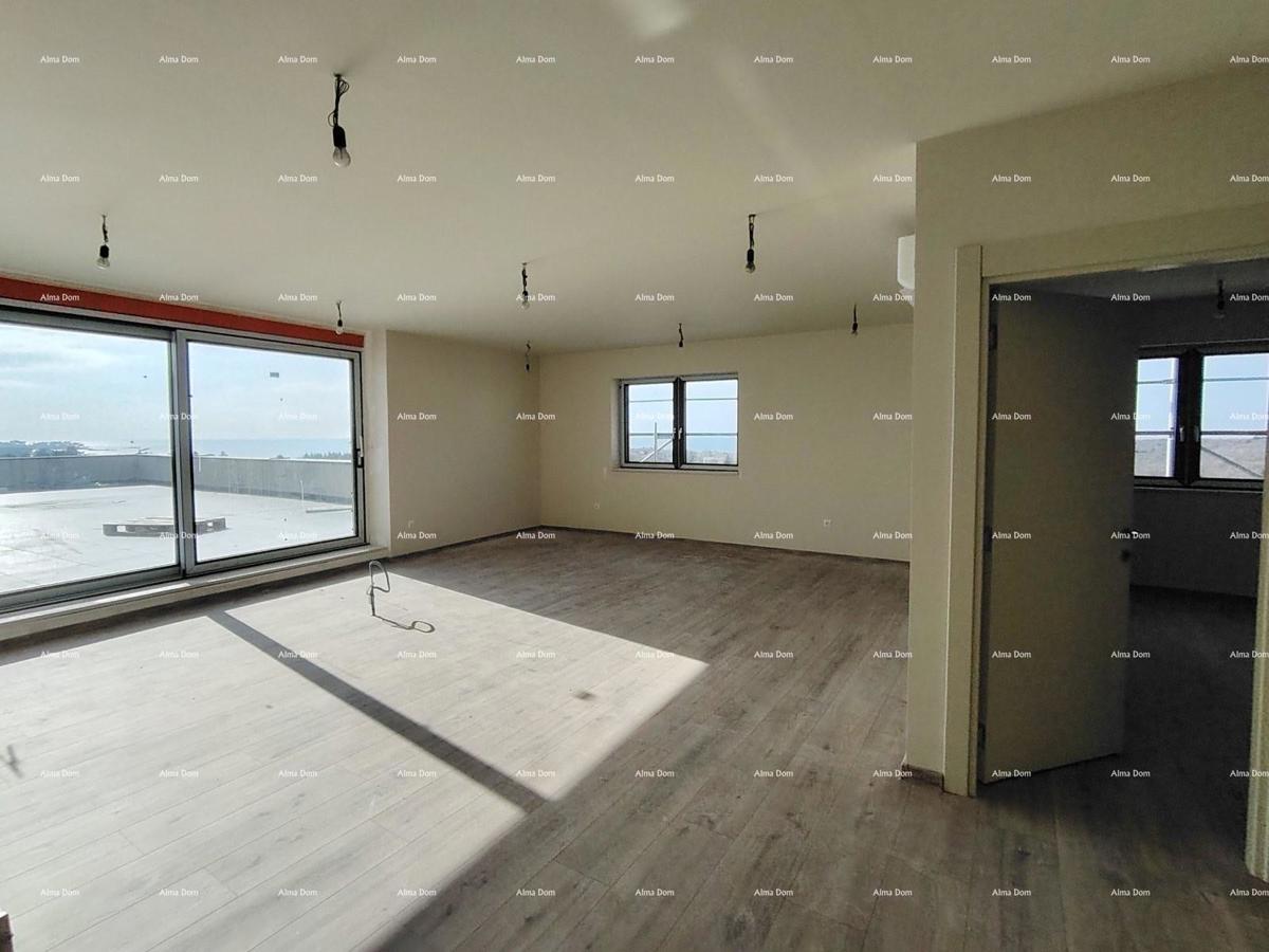 Poreč, Veli Maj, PENTHOUSE S PANORAMSKIM POGLEDOM NA MORJE