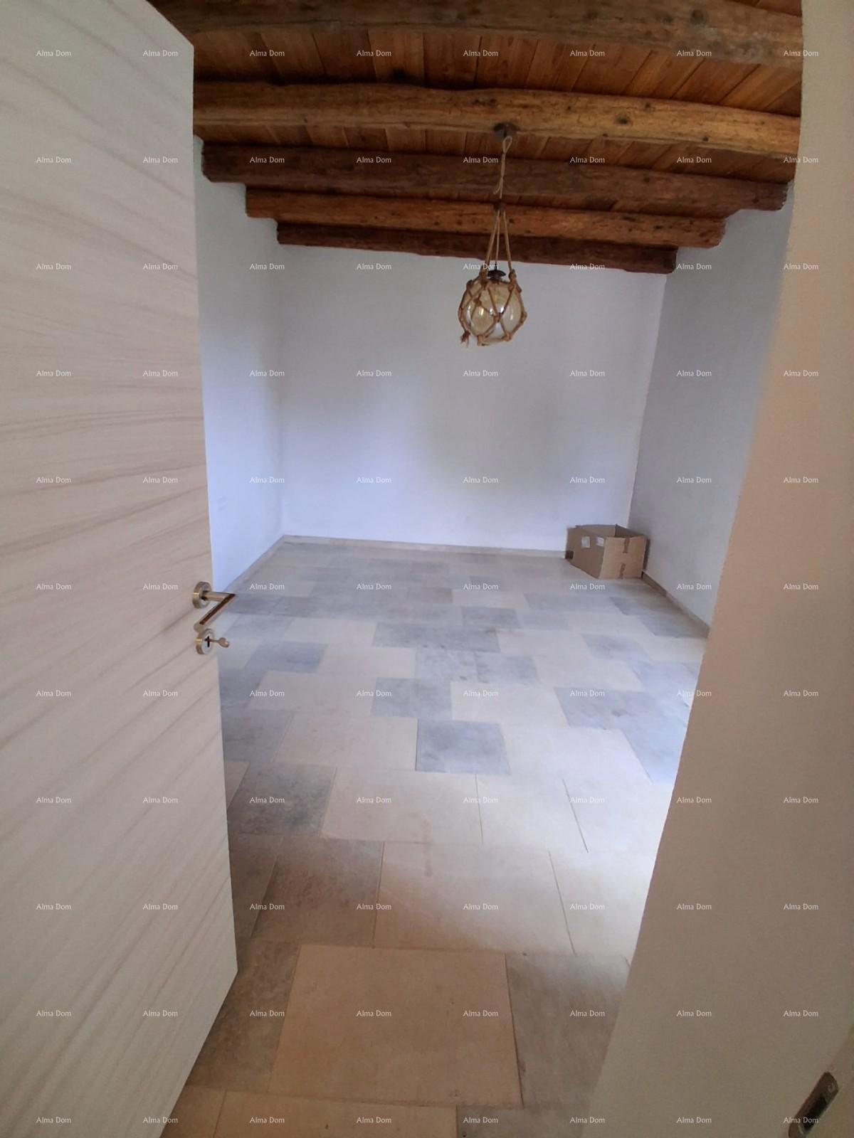 Prodaja - luksuzna hiša na veliki parceli z bazenom, wellness sobo in telovadnico, Poreč!