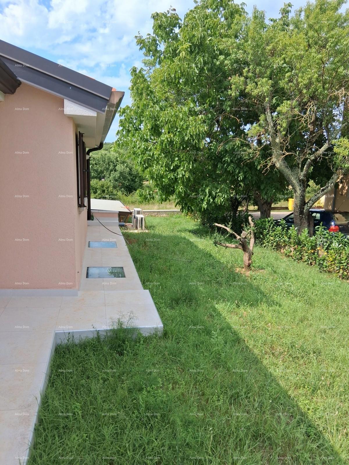 Prodaja - luksuzna hiša na veliki parceli z bazenom, wellness sobo in telovadnico, Poreč!