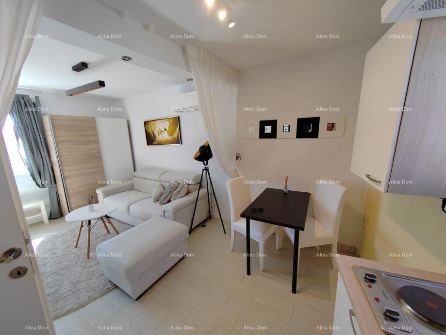 ROVINJ – Dvoetažni stan 50 m² v centru, s 2 studio apartmaji