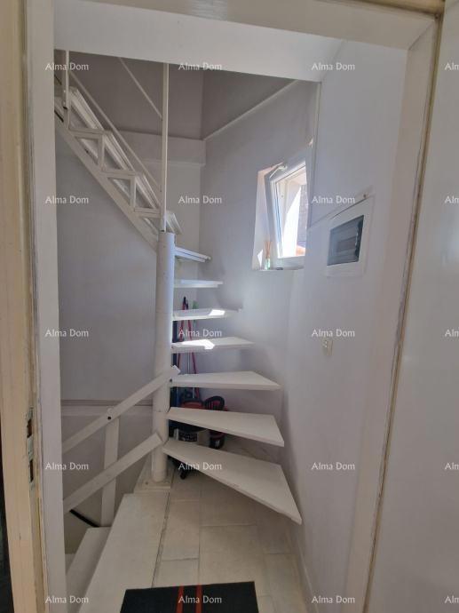 ROVINJ – Dvoetažni stan 50 m² v centru, s 2 studio apartmaji