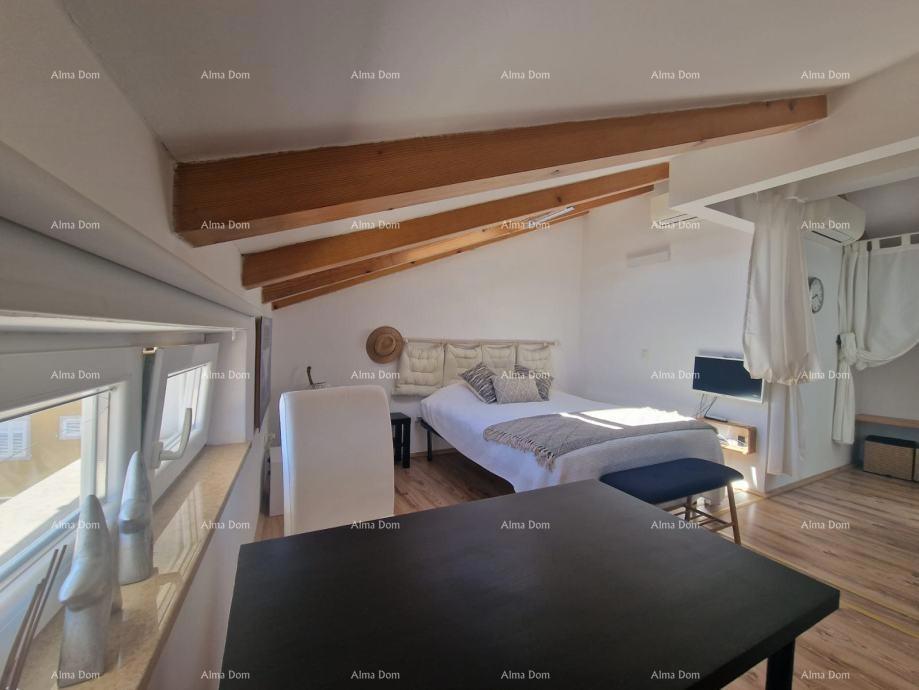 ROVINJ – Dvoetažni stan 50 m² v centru, s 2 studio apartmaji