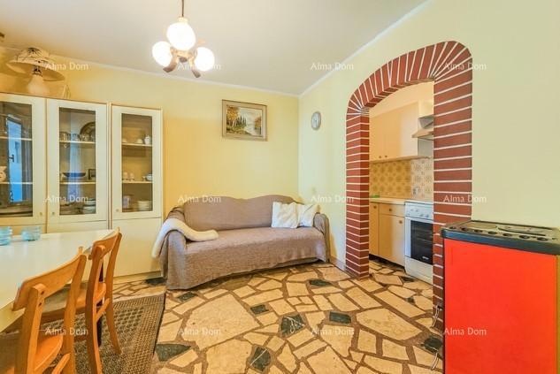 Prodaja kuće s građevinskim zemljištem, 200 m od plaže – Umag/Savudrija