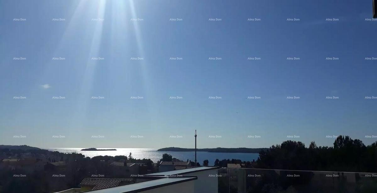 Prekrasna moderna hiša s pogledom na morje - Fažana!