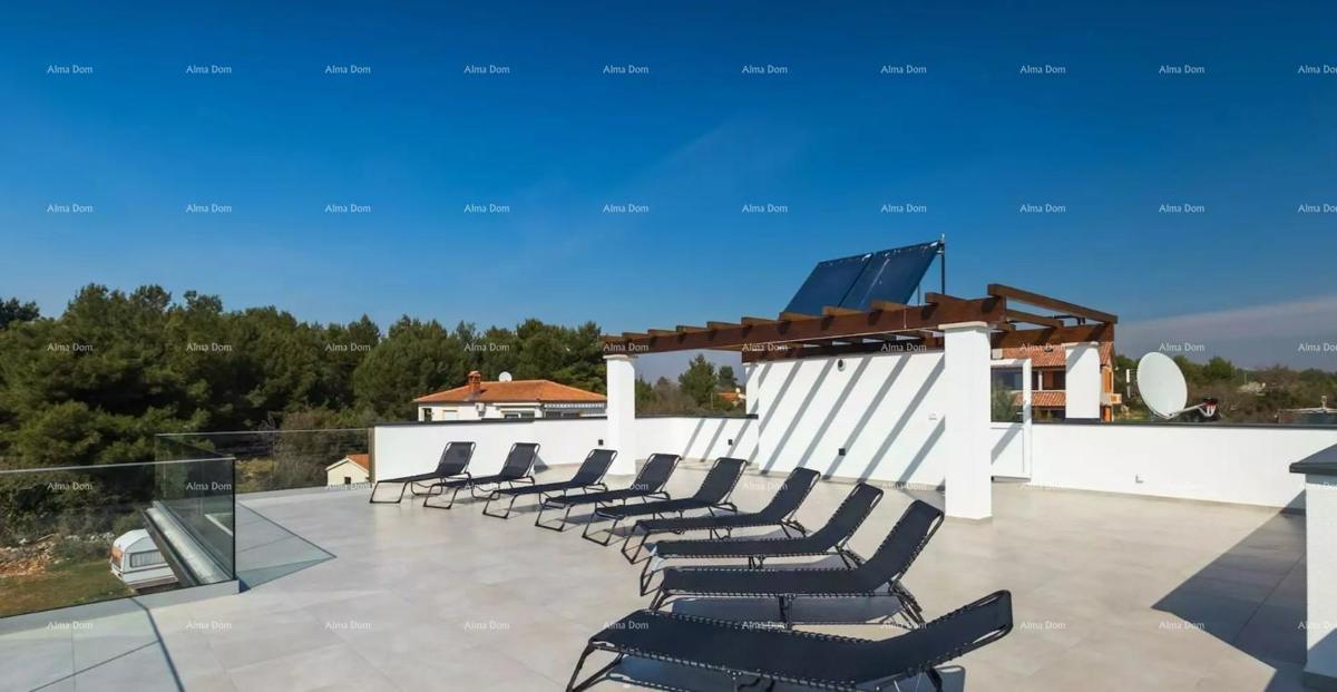 Prekrasna moderna hiša s pogledom na morje - Fažana!