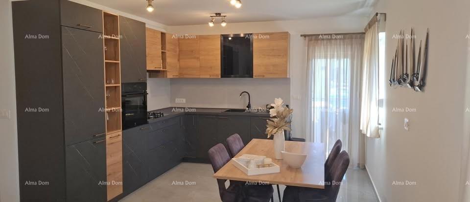 Žminj – Popolnoma opremljeno stanovanje s 2 parkirnima mestoma