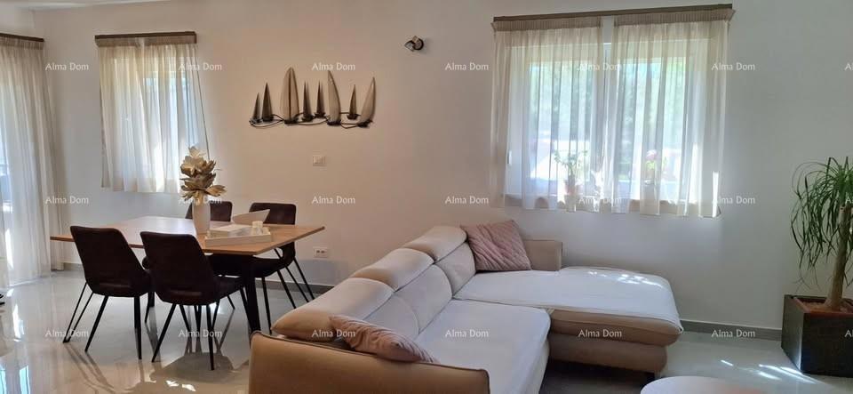 Žminj – Popolnoma opremljeno stanovanje s 2 parkirnima mestoma