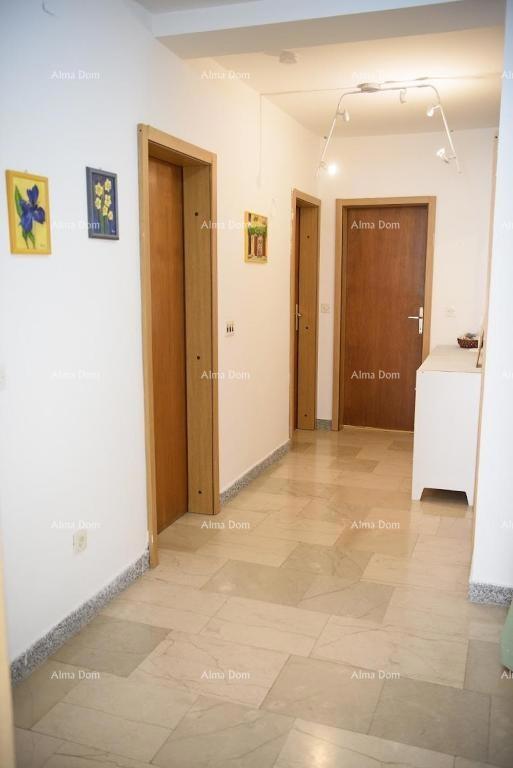 PREMANTURA – čudovita hiša s tremi stanovanji