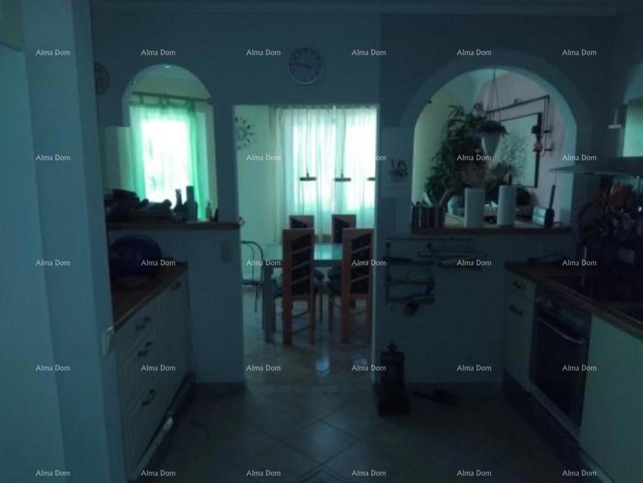 Hiša z apartmaji v Fažani