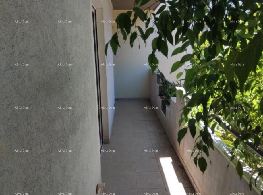 Hiša z apartmaji v Fažani