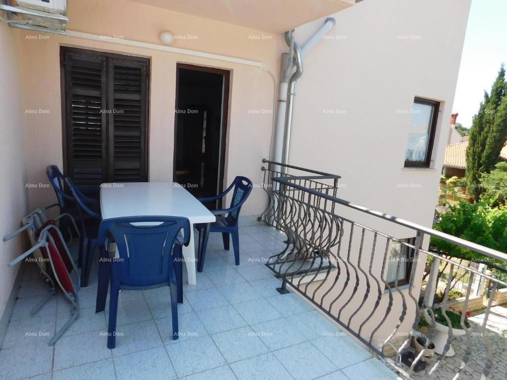 Velika hiša s 4 stanovi - Peščena uvala!