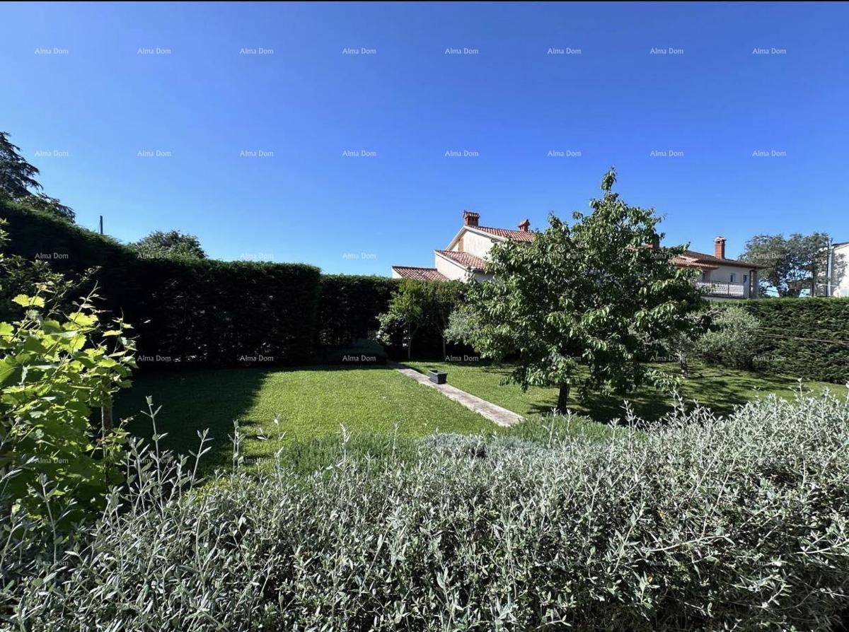 Hiša z dovoljenjem za gradnjo 4 stanovanj!