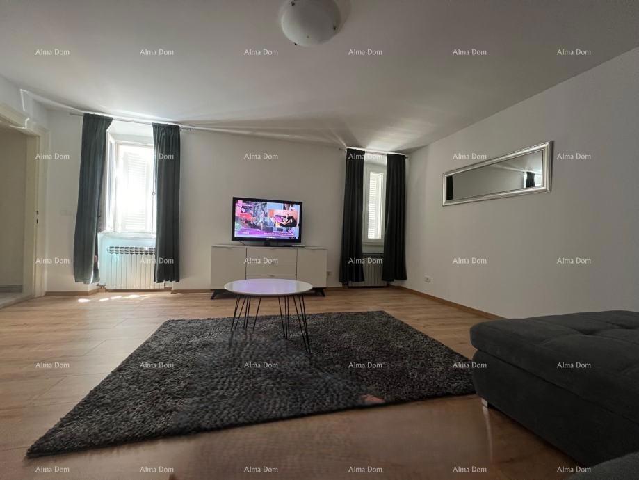 Prodaja dvosobnega stanovanja v središču Rovinja