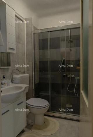 Prodaja dvosobnega stanovanja v središču Rovinja