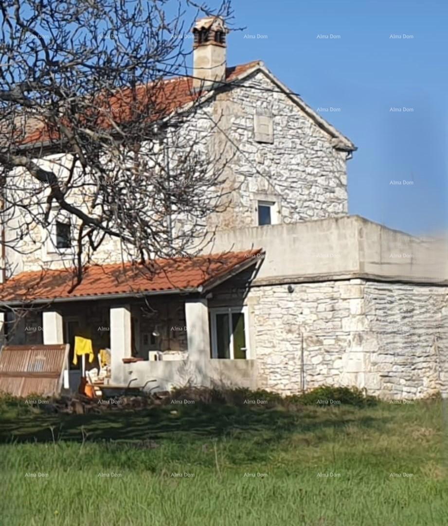 BARBAN – okolica | Vrstna hiša z vrtom na mirni lokaciji