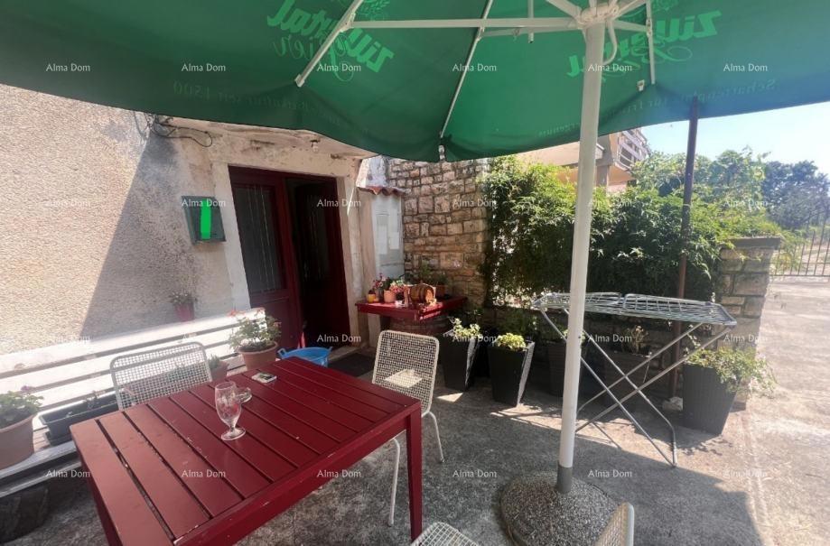 Na prodaju kamena kuća za obnovo – okolica Buja