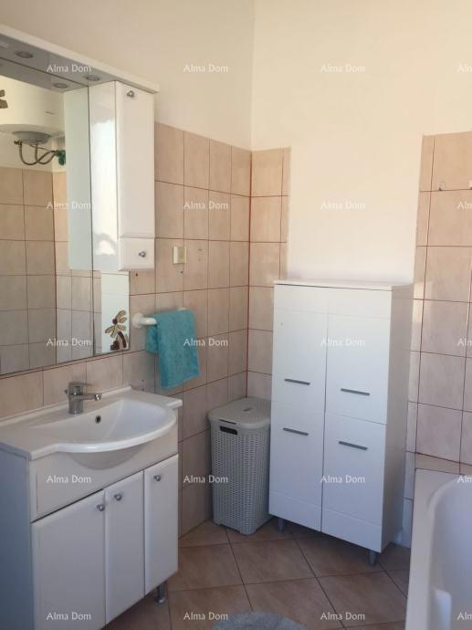 Prodaja stanovanja na Verudi – Mirna ulica, odlično za življenje ali naložbo