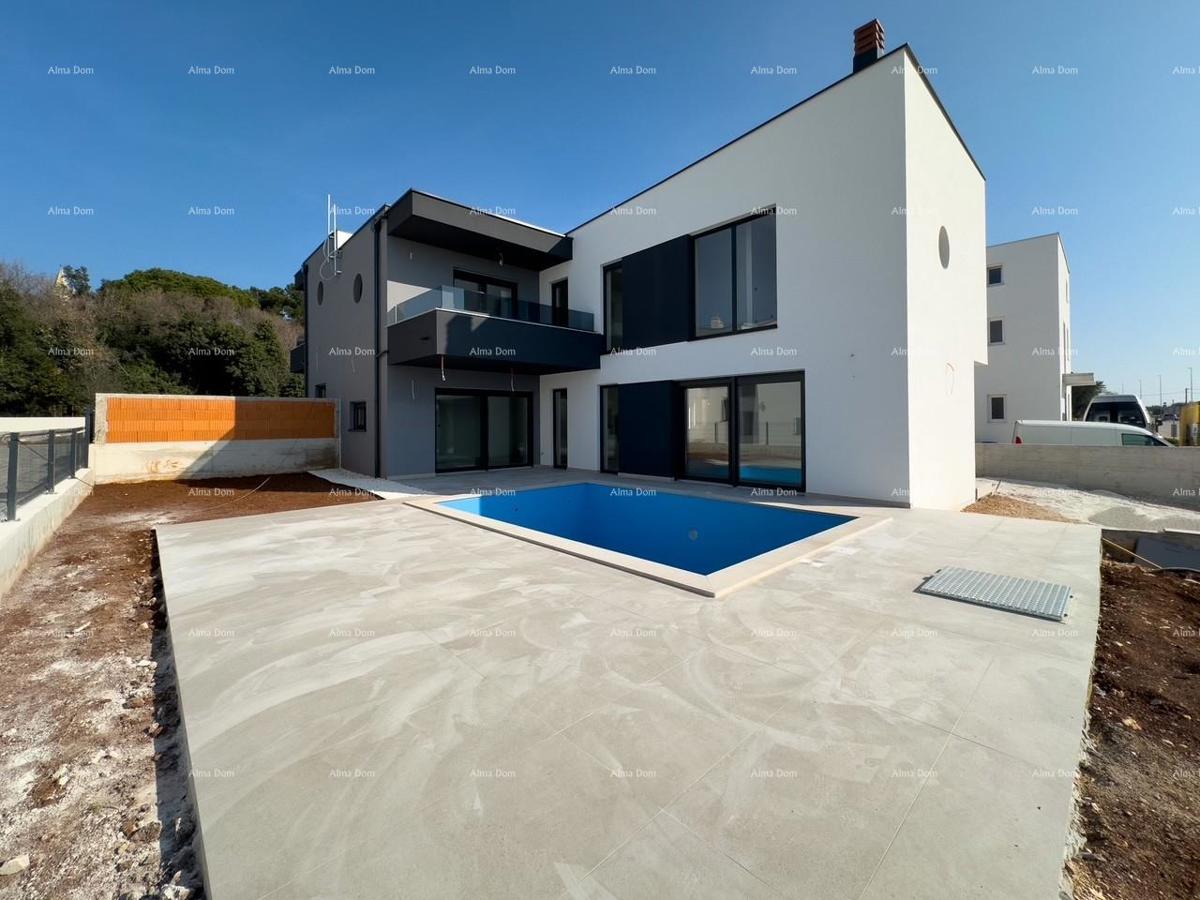 1 km do centra Medulina. Prodaja nove hiše s bazenom na odlični lokaciji, blizu morja!