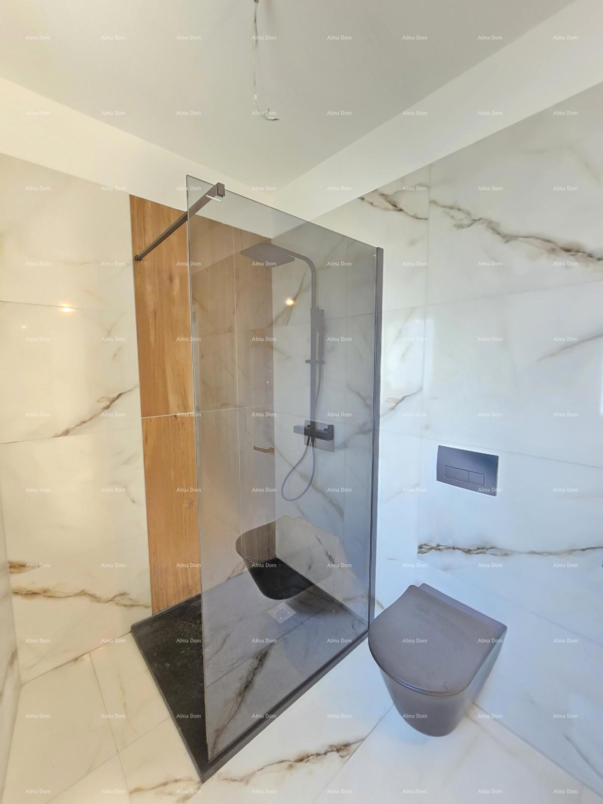 1 km do centra Medulina. Prodaja nove hiše s bazenom na odlični lokaciji, blizu morja!