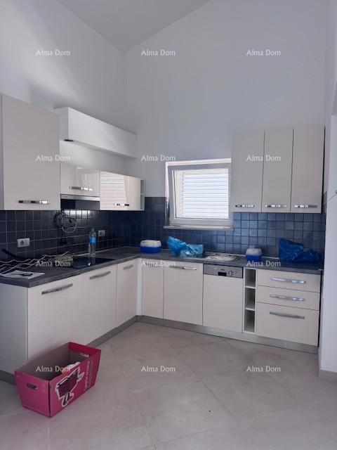 Trosoban stan s pogledom na more i Brijune!