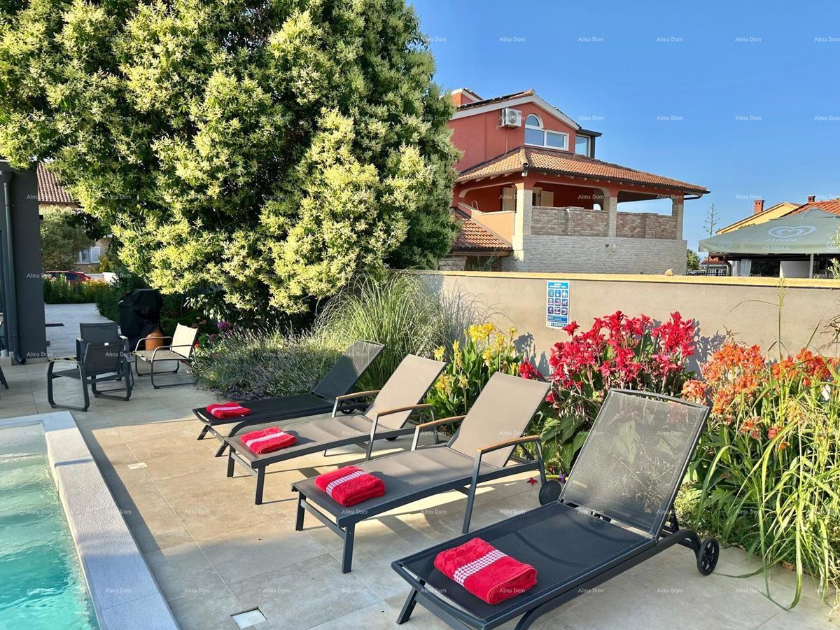 Istra, Ližnjan, 1 km do centra Medulina, nova moderna hiša z bazenom za počitnice.