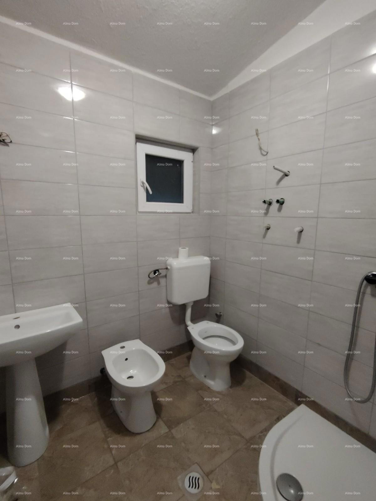 Prodamo hišo, 95 m2, 1800 m od morja, Umag