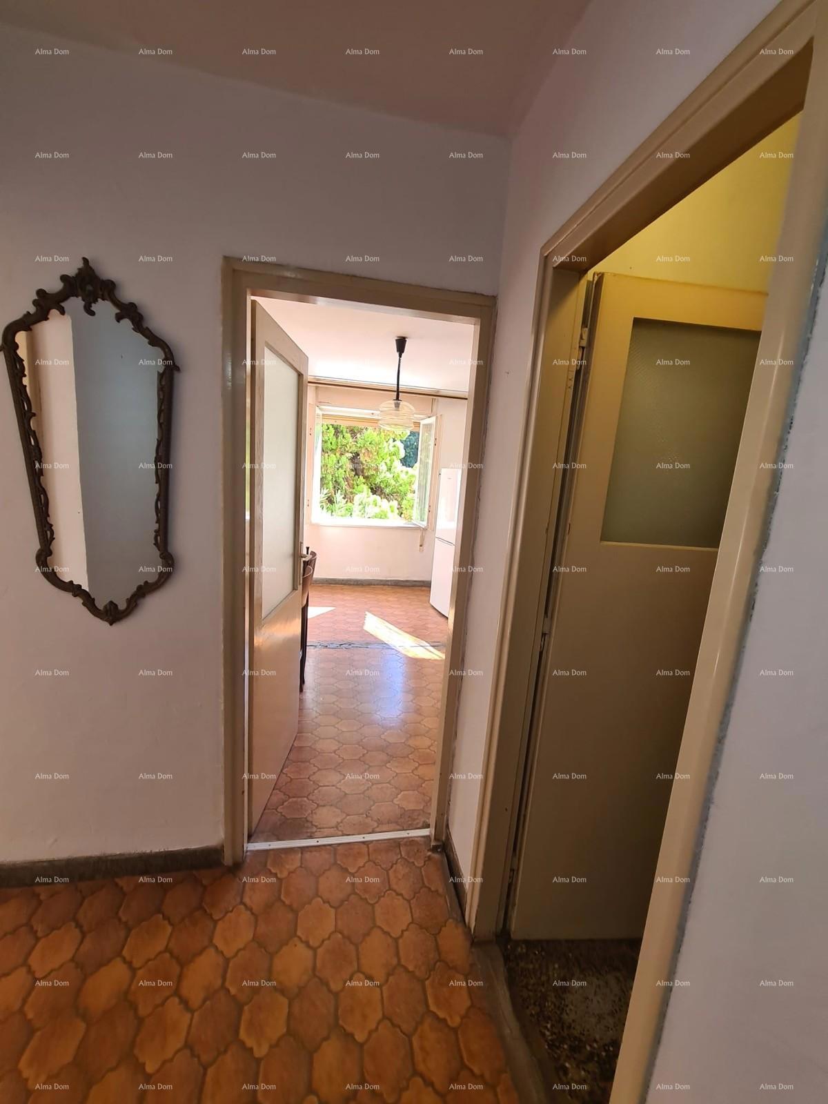 Prodaja - stan s dvema spalnicama na odlični lokaciji, Pula!