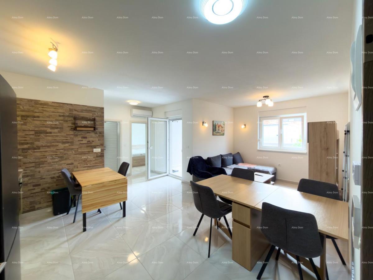 Sure! Please provide the title you would like me to translate into Slovenian (slv).