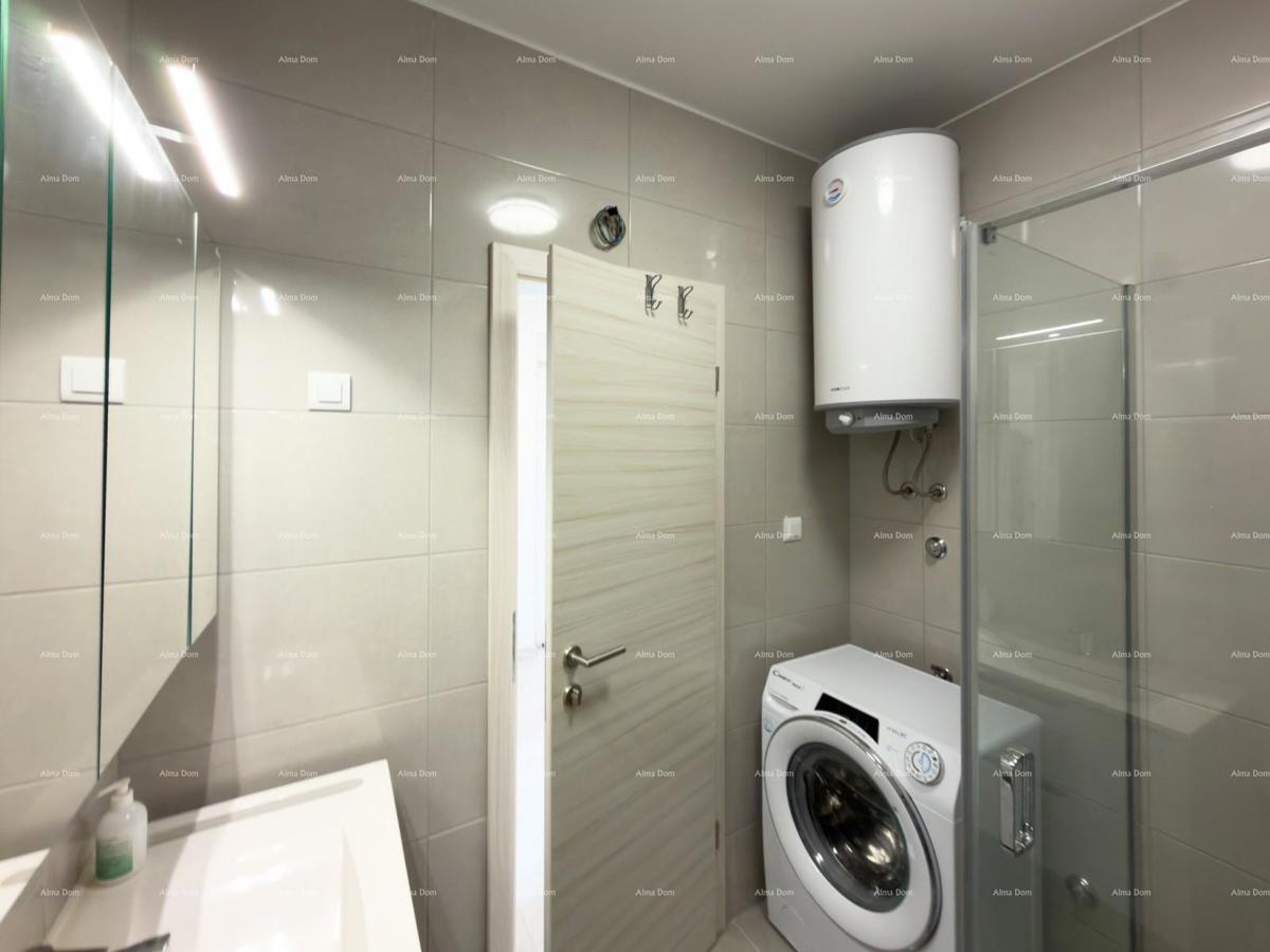 Sure! Please provide the title you would like me to translate into Slovenian (slv).