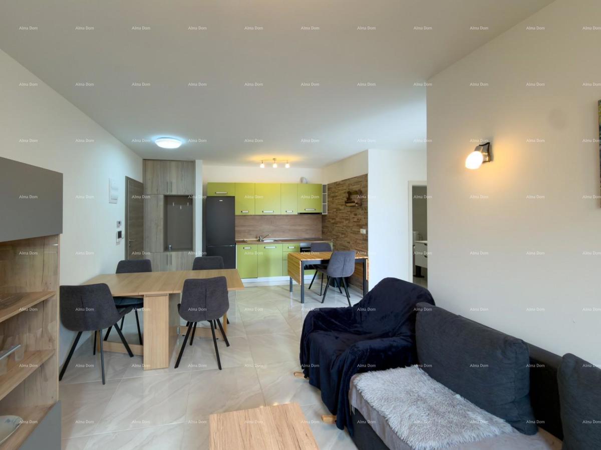 Sure! Please provide the title you would like me to translate into Slovenian (slv).