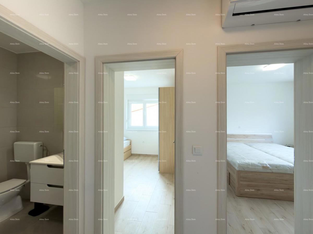 Sure! Please provide the title you would like me to translate into Slovenian (slv).