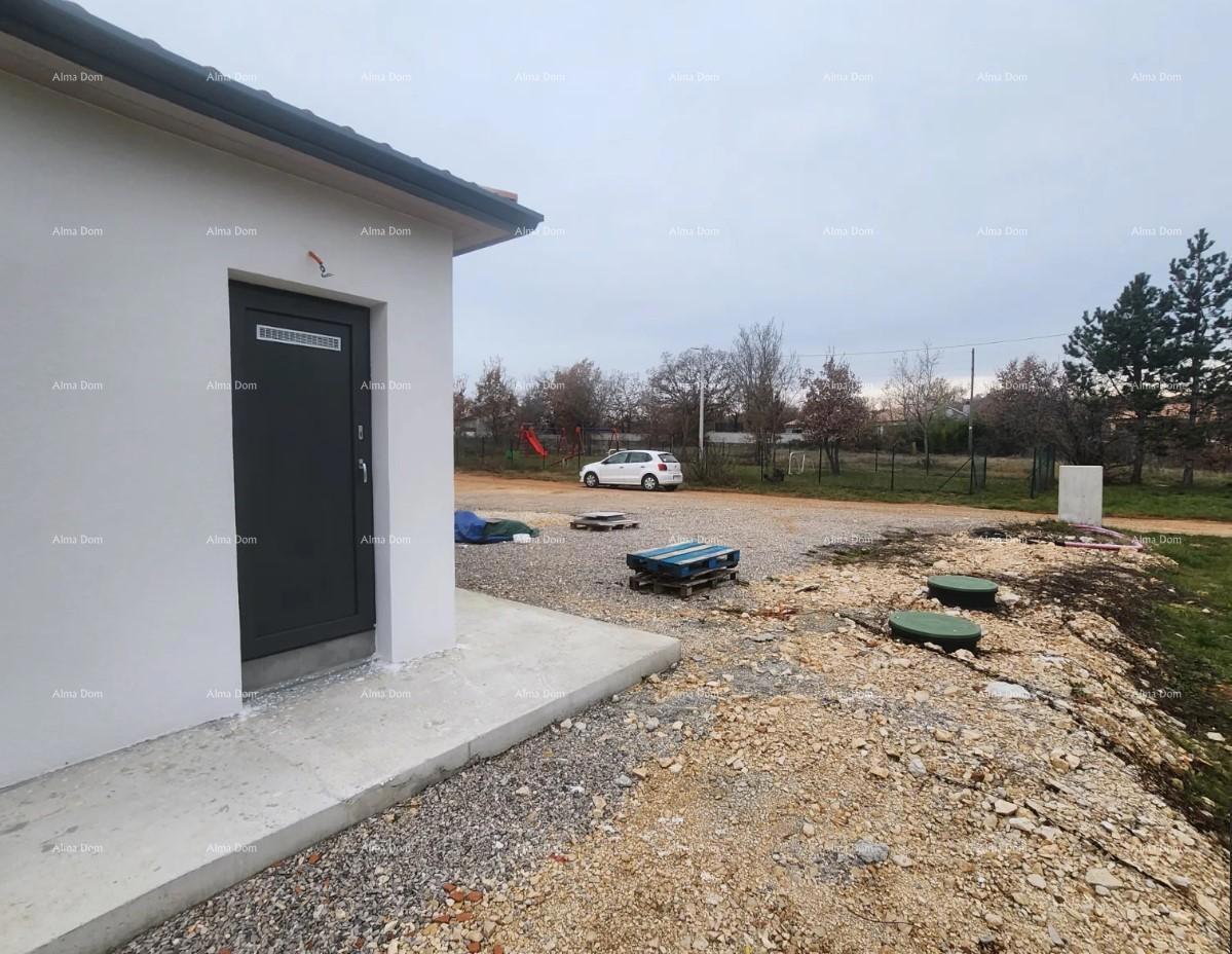 Prodamo hišo, okolica Raš