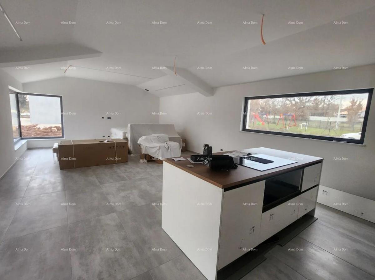 Prodamo hišo, okolica Raš