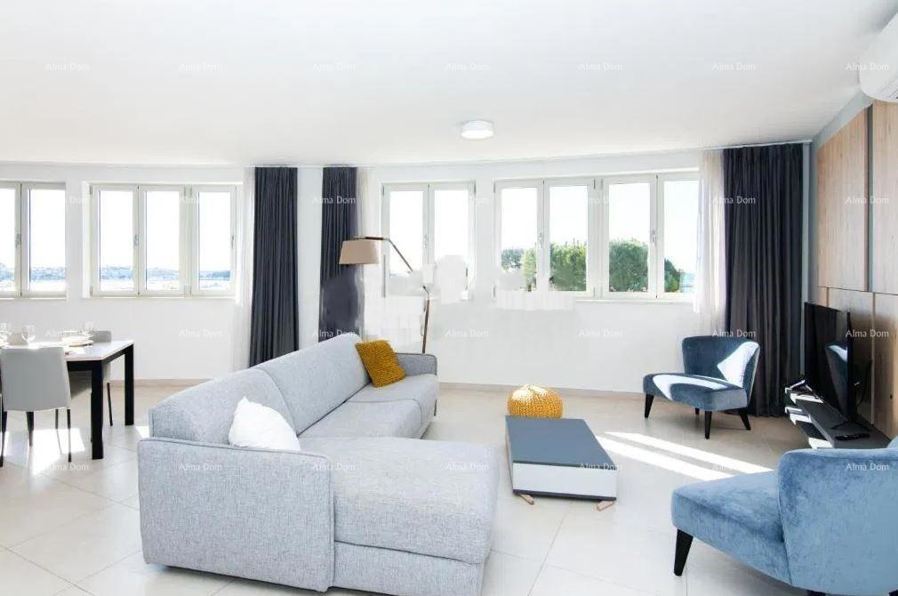 Umag – penthouse s panoramskim pogledom na morje