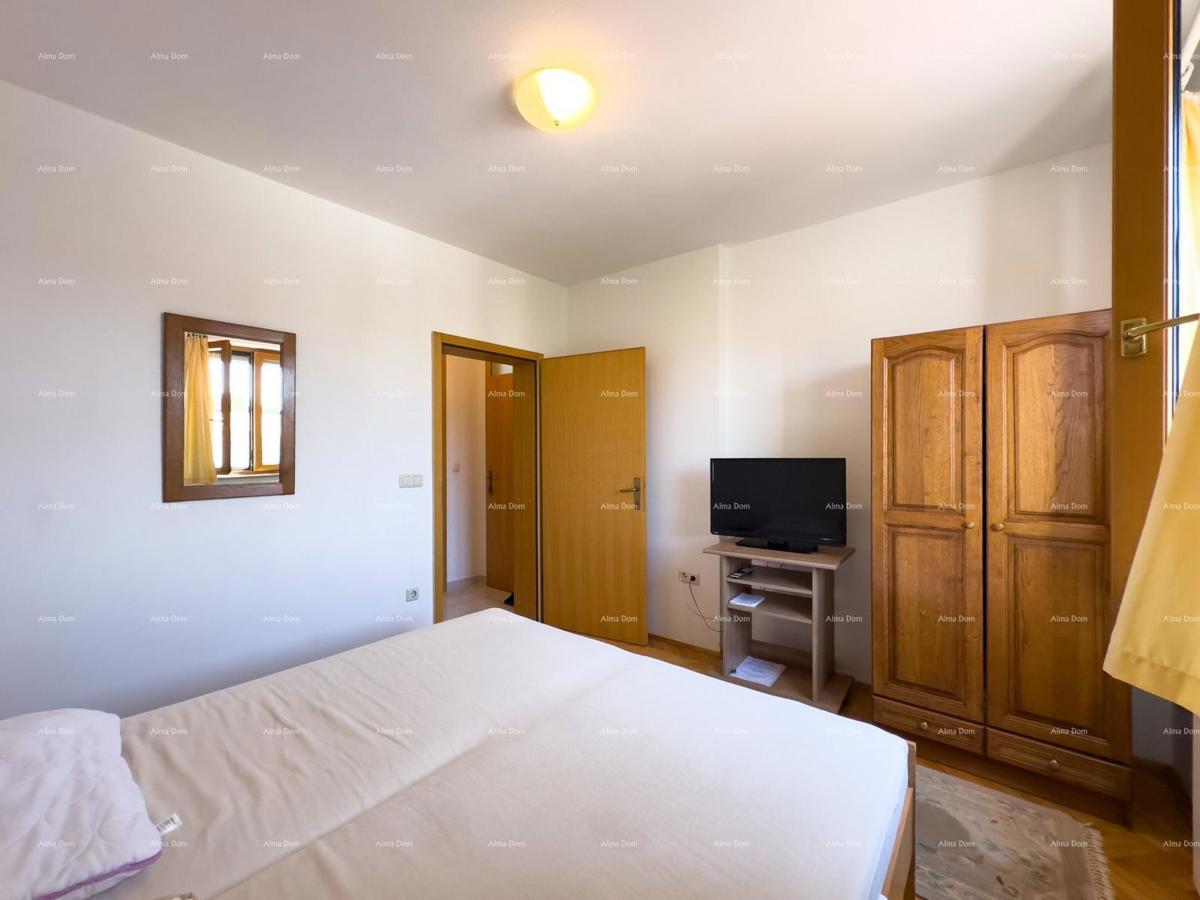 Prodajemo apartmajsko hišo na mirni lokaciji v Medulinu!