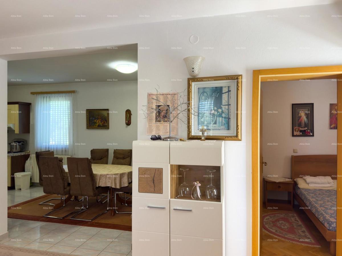 Prodajemo apartmajsko hišo na mirni lokaciji v Medulinu!