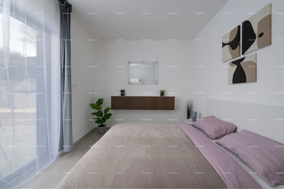 Prodaja novoizgrajene, moderno opremljene hiše s bazenom, Rakalj!